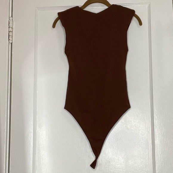 Top - Picture 2 of 3